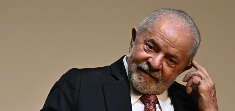 Lula e comitiva embarcam para os EUA para primeiro encontro com Biden