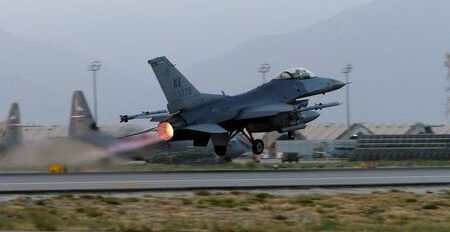 EUA abatem ‘objeto octogonal’ voando perto da fronteira com o Canadá