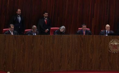 TSE entra hoje na quarta sessão para julgamento de Bolsonaro