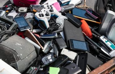Cooperativas de recicláveis recebem lixo eletrônico para descarte correto