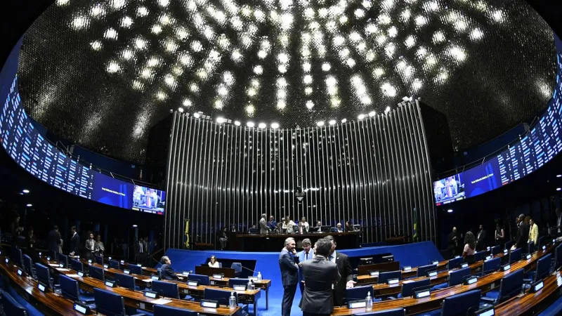Senado aprova projeto de incentivo ao primeiro emprego para jovens