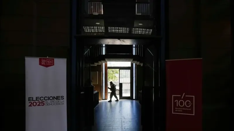 Extremos devem marcar eleição para presidente no Chile neste domingo