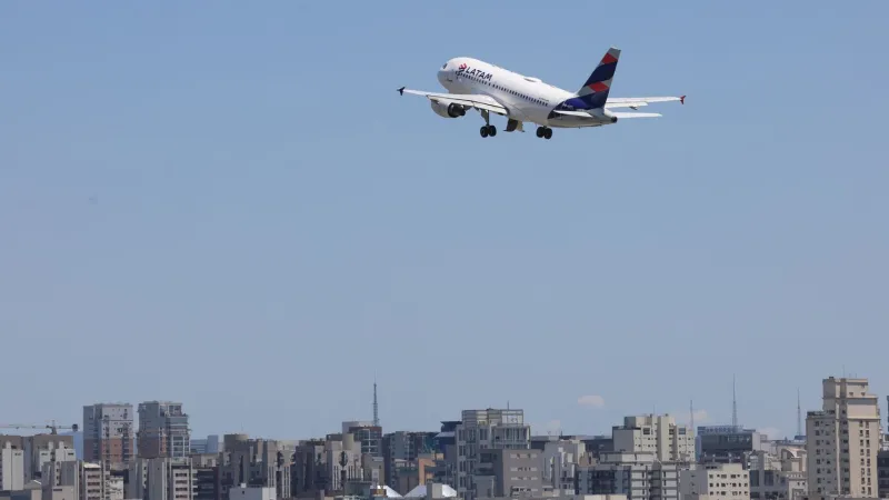 Petrobras reduz preço do querosene de aviação em 14,2%