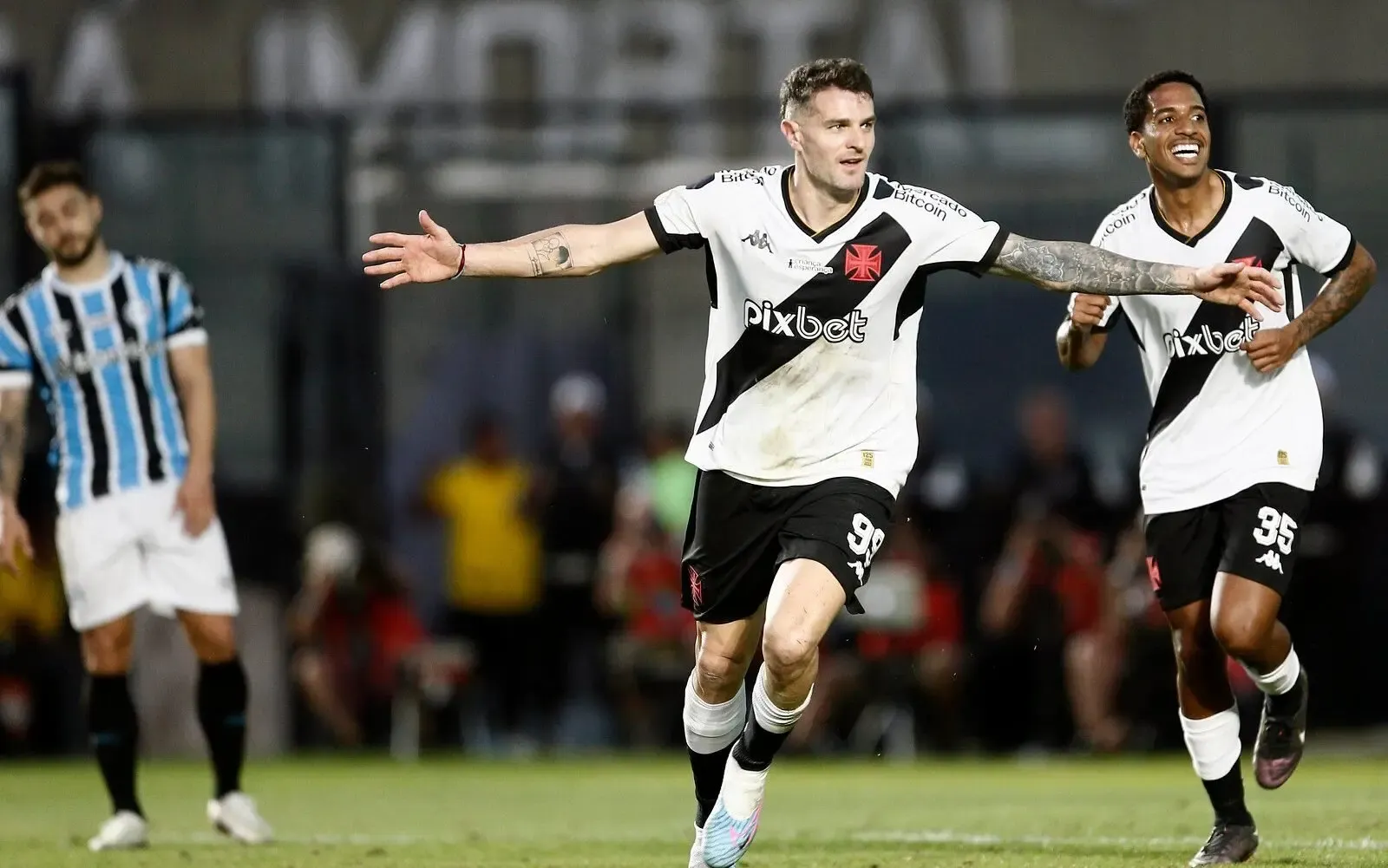 Vitória sobre o Grêmio faz Vasco derrubar tabu, mas muitos outros ainda estão de pé; veja a lista