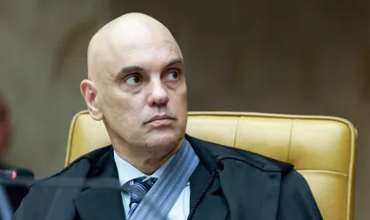 Moraes manda Justiça formalizar pedido de extradição de Zambelli