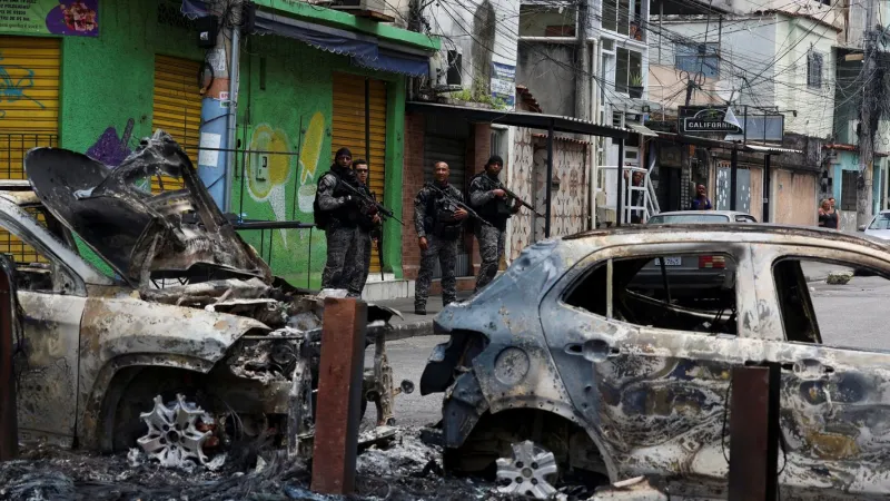 Estado e governo federal se unem para retomar territórios no Rio