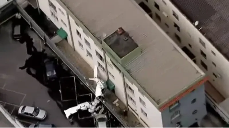 Aeronáutica retoma perícia em local de queda de avião que deixou três mortos em BH