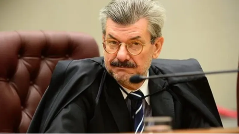 STJ afasta ministro acusado de assédio sexual