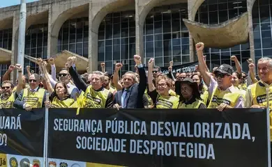 Policiais federais fazem mobilização por reestruturação de carreiras