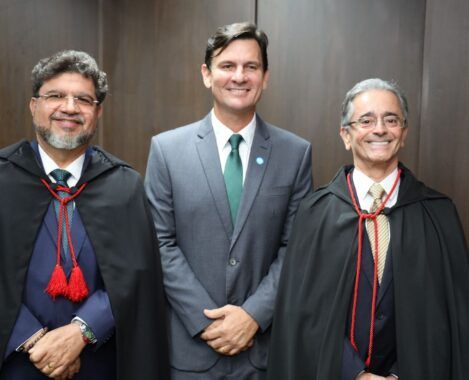 Presidente da AMA prestigia posse do TJAL