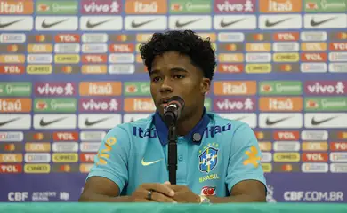 Endrick vive expectativa de estrear com a amarelinha na Copa América. Brasil enfrenta Costa Rica na segunda (24)