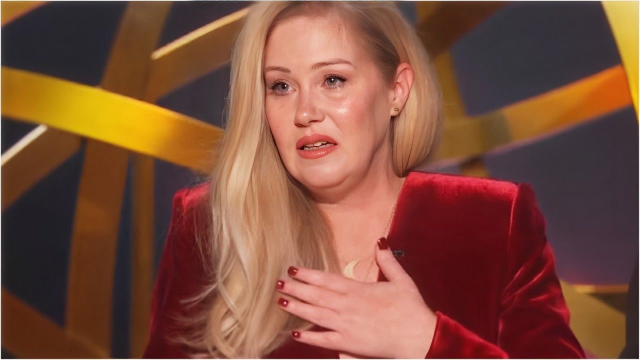 Atriz de ‘Friends’ com Esclerose Múltipla diz não conseguir segurar o celular: ‘Desliza pelas mãos’