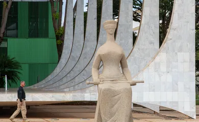 Maioria do STF vota pela condenação de cinco réus pelo 8 de janeiro