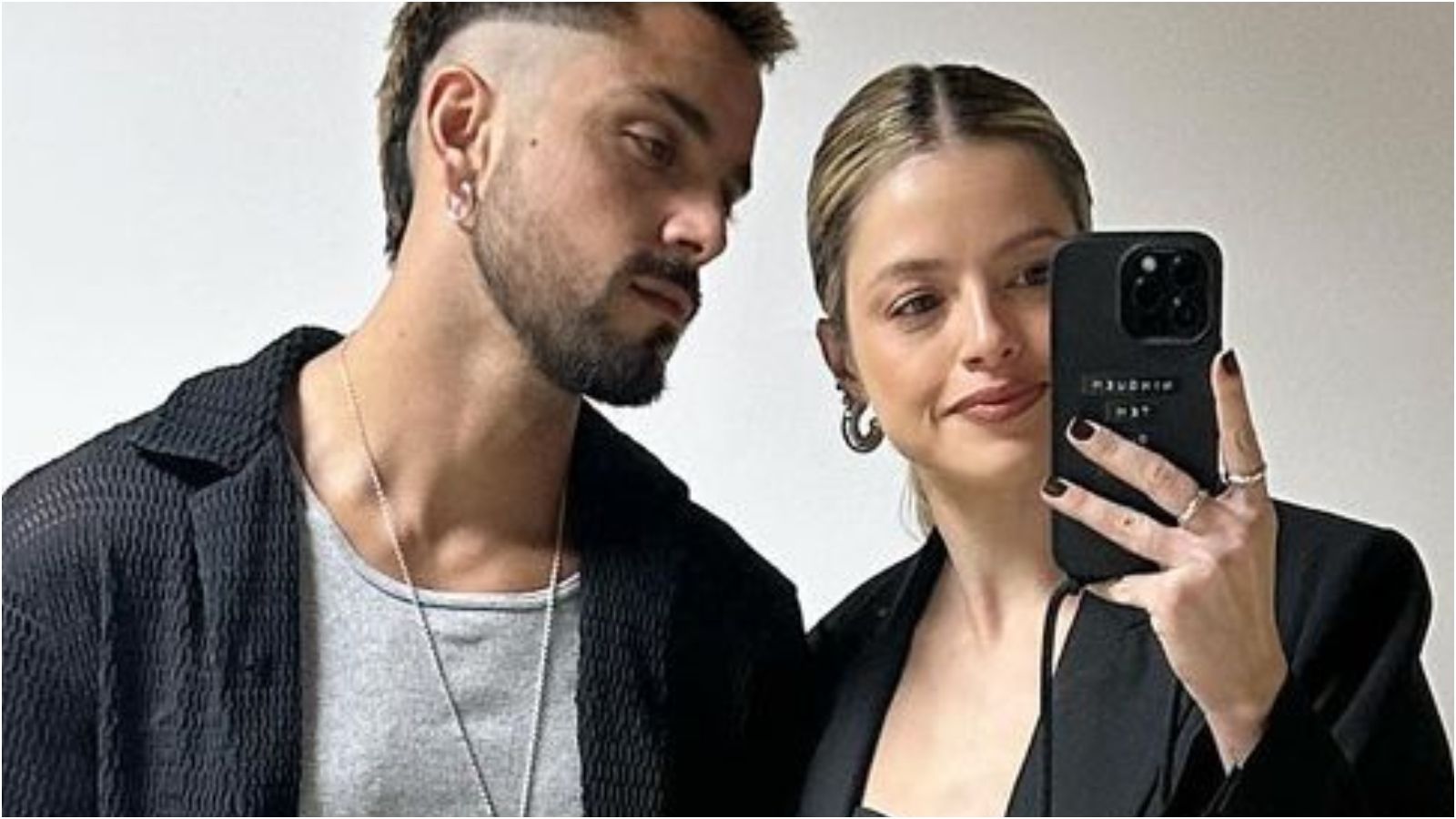 Atriz diz que ficou com Agatha Moreira e Rodrigo Simas: ‘Foi gostoso’