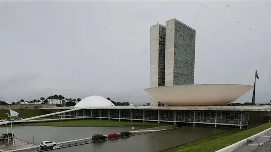 Datafolha: Congresso é desaprovado por 35% dos brasileiros e aprovado por 18%
