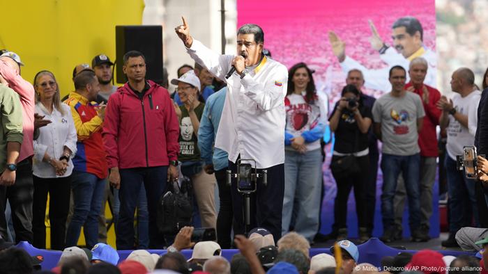 União Europeia, EUA e 10 países latino-americanos rechaçam decisão de Supremo chavista sobre vitória de Maduro