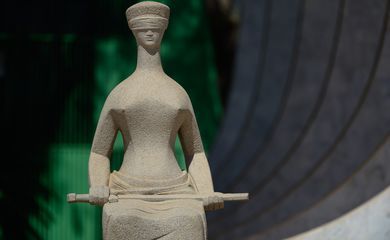 STF retoma julgamento sobre descriminalização do porte de drogas