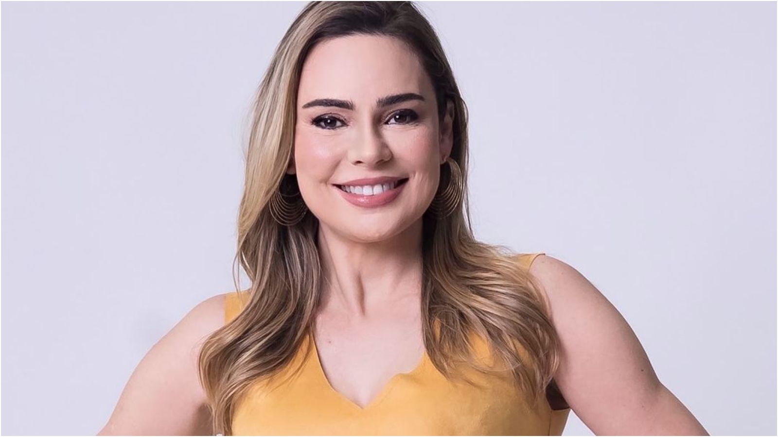 Após declaração polêmica, Rachel Sheherazade explica motivo de não ter conseguido adquirir casa própria