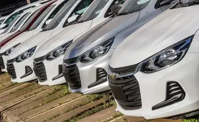 Vendas financiadas de veículos novos e usados cresce 7,3% em fevereiro