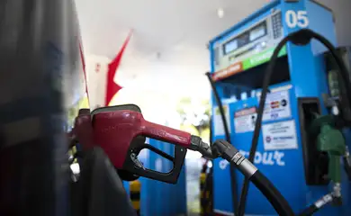 Preço de combustíveis sobe a partir deste sábado