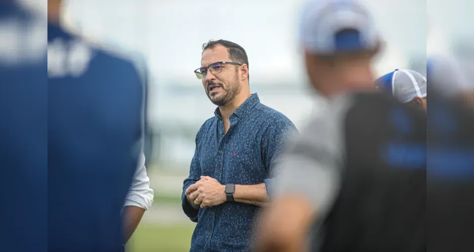 Azulão busca atacante do Galo, trabalho com Pastana e elo com Mirian... Lessa detalha 
