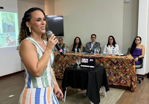Egressa do curso de Fonoaudiologia da Uncisal conquista o título de professora titular da instituição