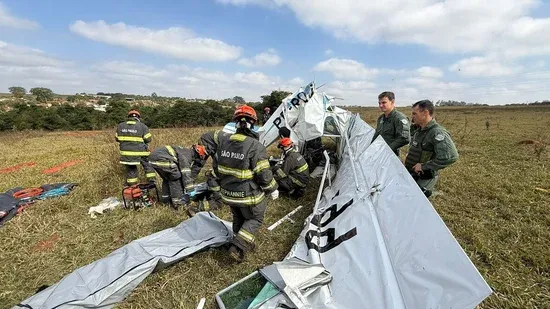 Queda de avião em São José do Rio Preto (SP) deixa dois mortos