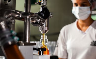 Indústria cresce em nove dos 15 locais analisados pelo IBGE