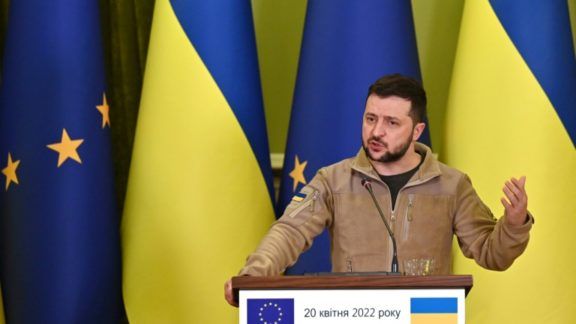 Zelensky considera que ‘apenas a diplomacia’ encerrará guerra