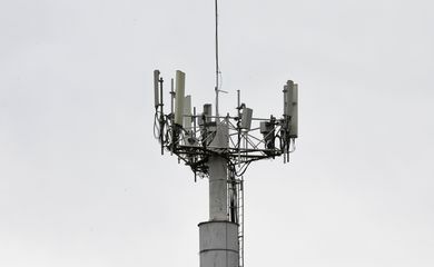 Anatel aprova mais 60 dias para início da implantação do 5G