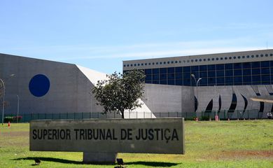 Congresso promulga PEC que reduz demanda processual do STJ