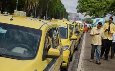 Termina hoje prazo para prefeituras fazerem cadastros no Bem-Taxista