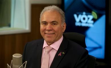 Ministro da Saúde pede que pais vacinem filhos contra a poliomielite