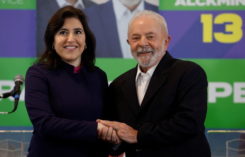 Lula fecha com Tebet e tenta destravar escolha de ministros de siglas aliadas