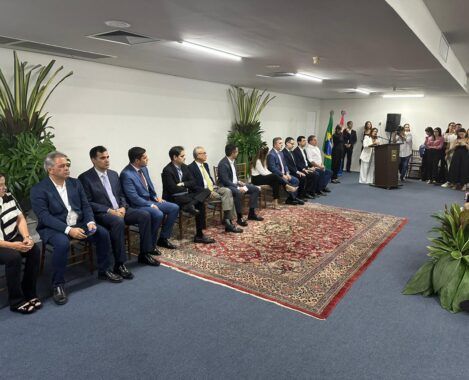 Presidente da AMA prestigia posse de secretários
