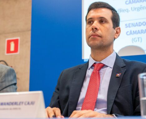 Presidente da AMA participa de reunião do Conselho Político da CNM