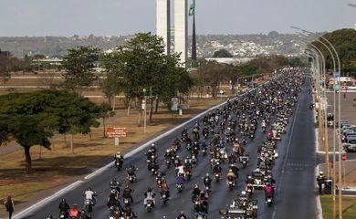 Maior evento de motos da América Latina lota vias de Brasília