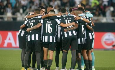 Brasileiro: Botafogo visita Cruzeiro tentando ampliar invencibilidade
