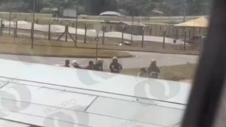 Avião com 180 pessoas faz pouso de emergência em Goiânia