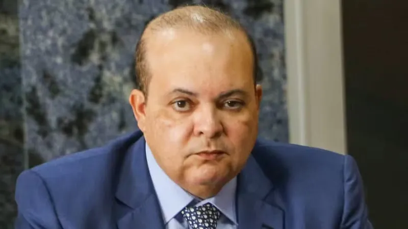 Caso Master: Ibaneis Rocha é alvo de pedidos de impeachment no DF em meio a investigações