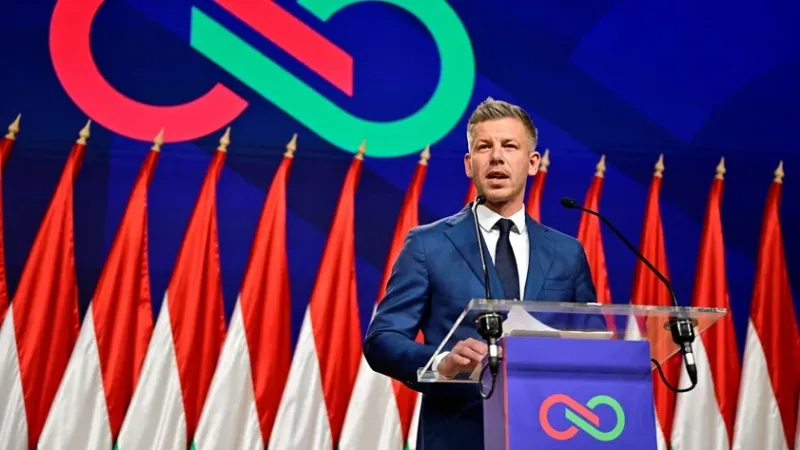 Péter Magyar celebra vitória na Hungria após derrotar Viktor Orbán