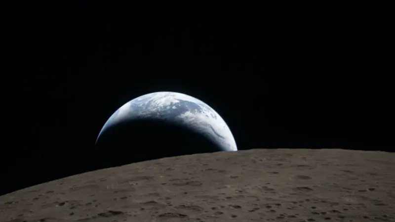 Artemis II: Nasa divulga fotos inéditas após astronautas sobrevoarem lado oculto da Lua