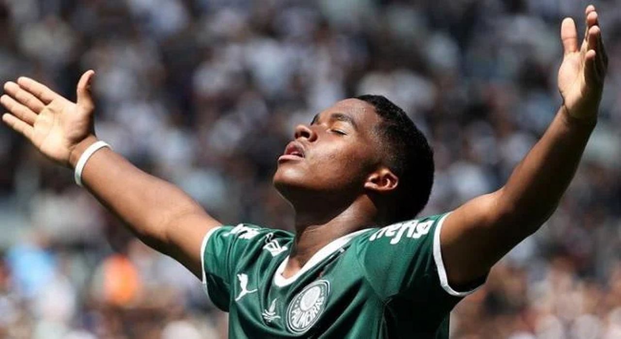 Com quatro gols em quatro finais no ano, Endrick fala do futuro no Palmeiras: 'Confio no Abel'