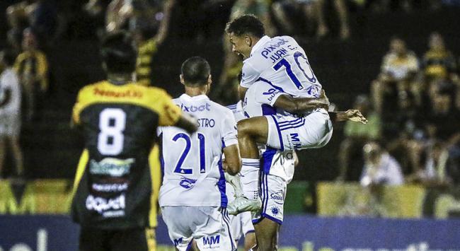 De virada, Cruzeiro goleia Novorizontino-SP pela penúltima rodada da Série B