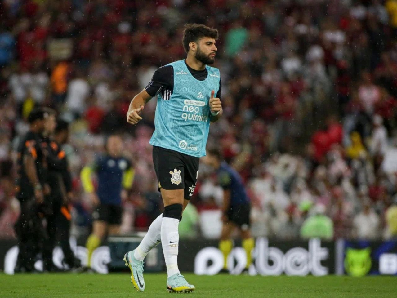 Yuri Alberto celebra classificação do Corinthians para a fase de grupos da Libertadores