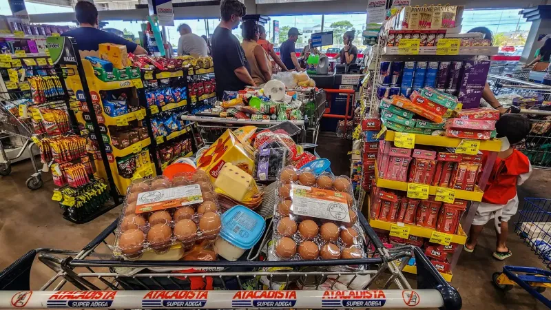Consumo de alimentos cresce após proibição das bets no país, diz Abras