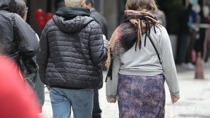 Frente fria associada a ciclone baixa temperatura no Sul do país