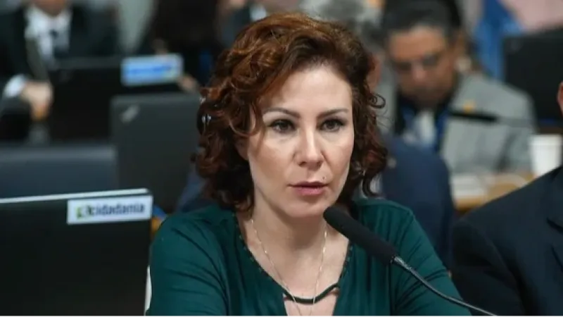 Justiça italiana toma nova decisão pela extradição de Carla Zambelli