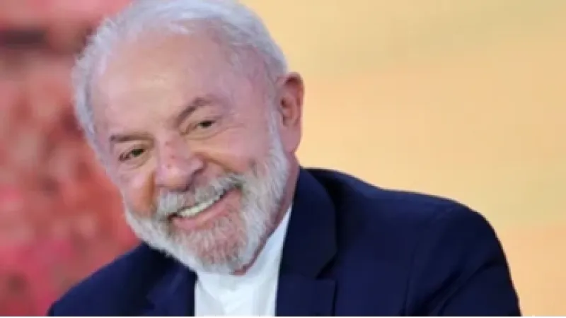 ‘Pintou uma indústria petroquímica’, diz Lula sobre conversa com Trump