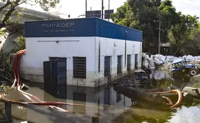 Porto Alegre retoma tratamento e abastecimento de água
